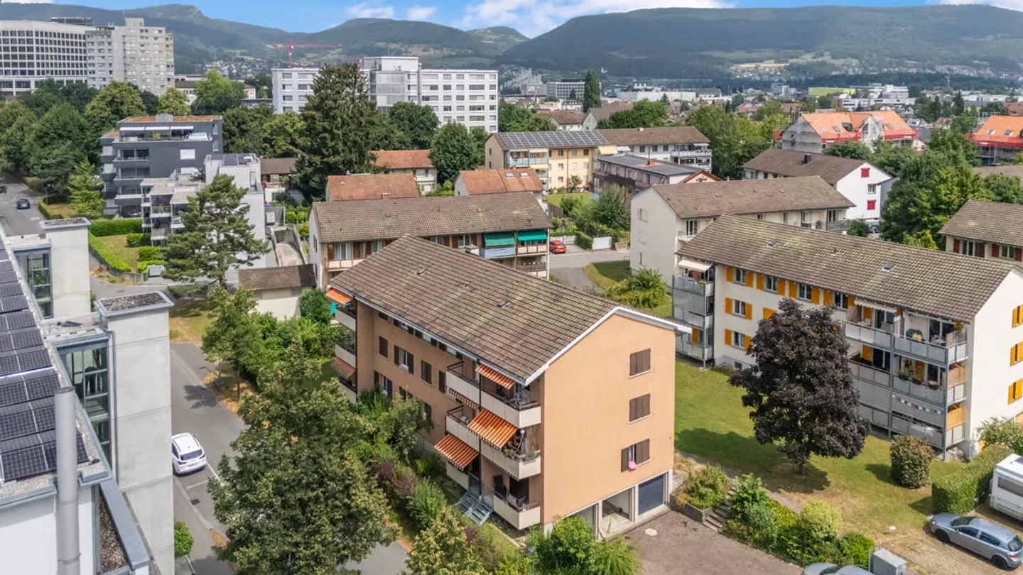 Neu renvoierte 4-Zimmer Wohnung - Photo 1 sur 7
