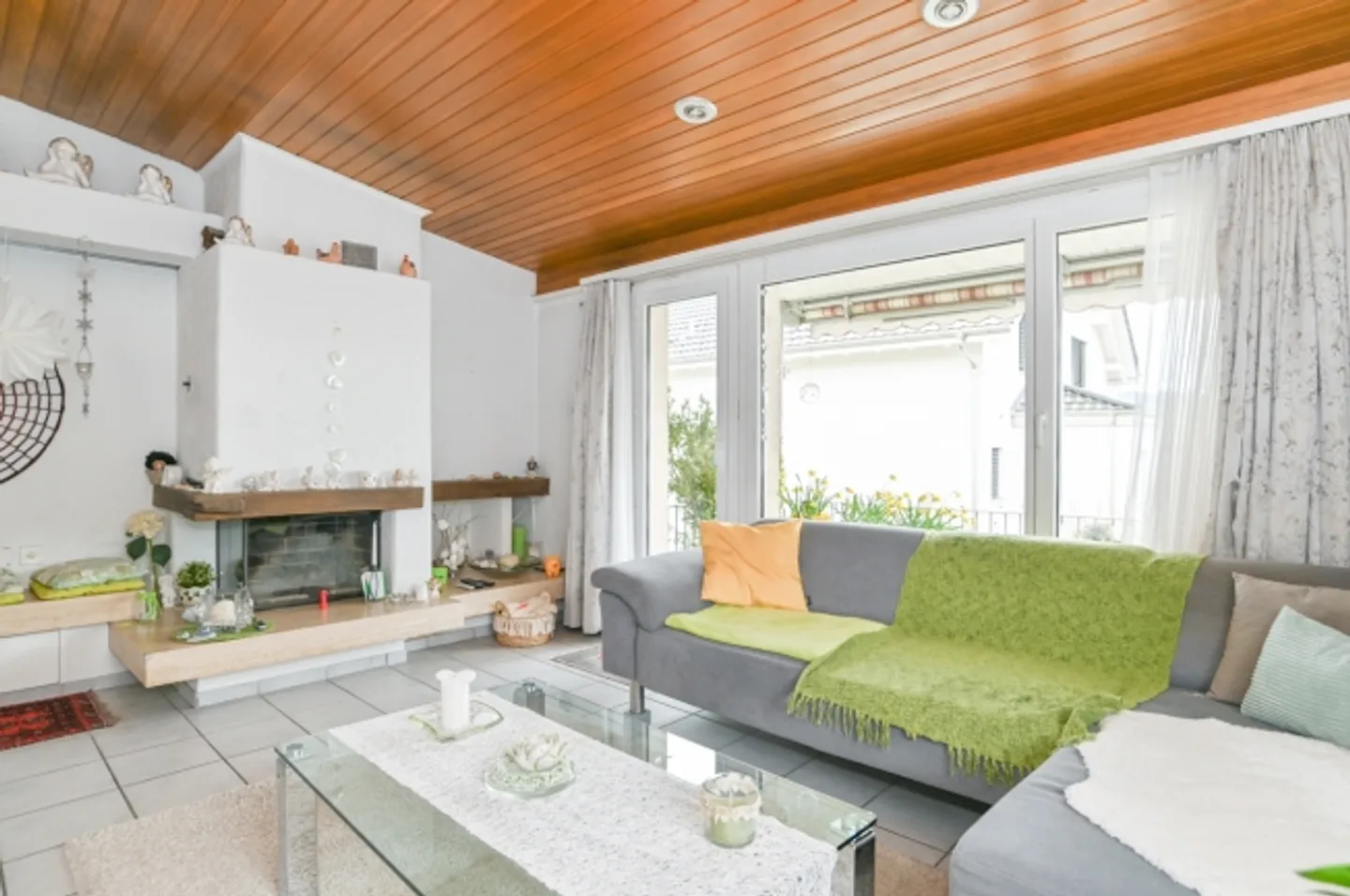 Casa bifamiliare di 5 stanze in una posizione tranquilla, soleggiata e vicina alla natura con un bel giardino - Foto 3 di 14