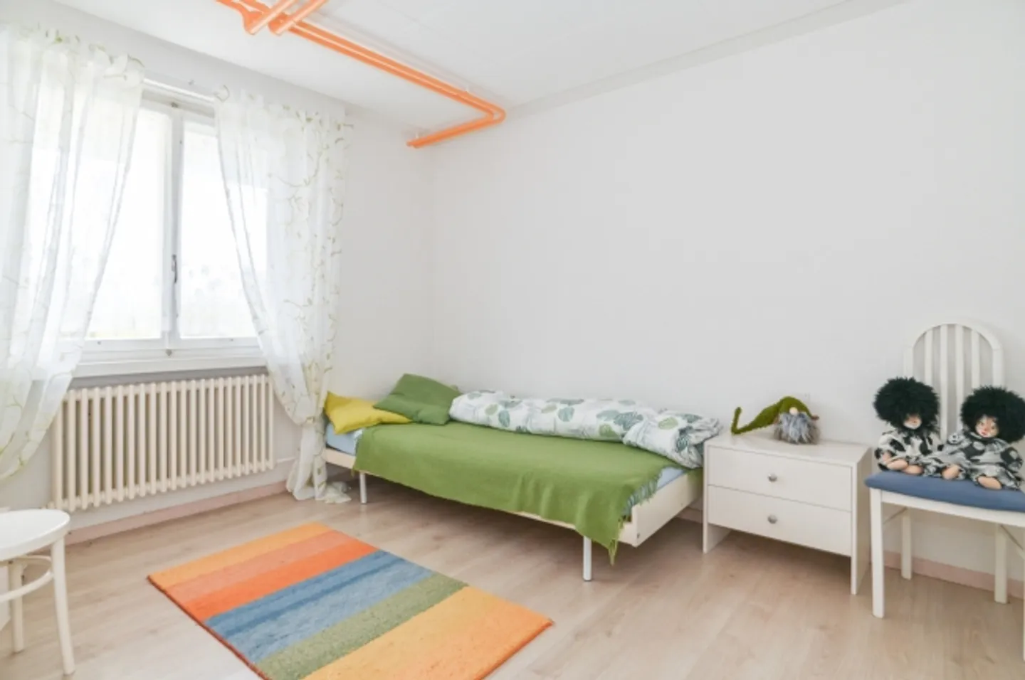 Casa bifamiliare di 5 stanze in una posizione tranquilla, soleggiata e vicina alla natura con un bel giardino - Foto 13 di 14