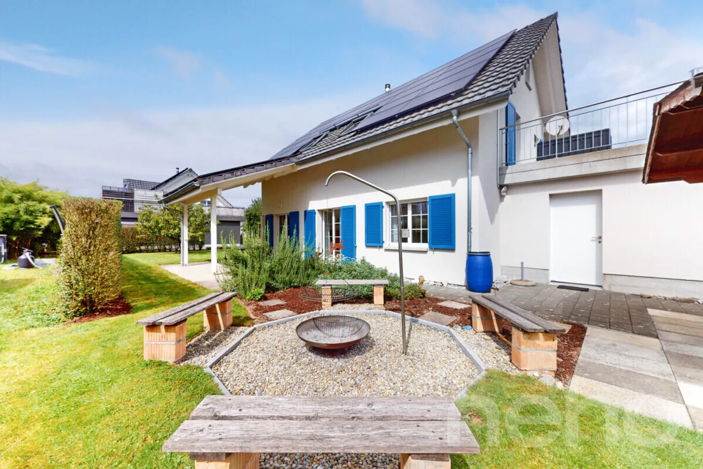 Einfamilienhaus kaufen - Foto 1 von 11