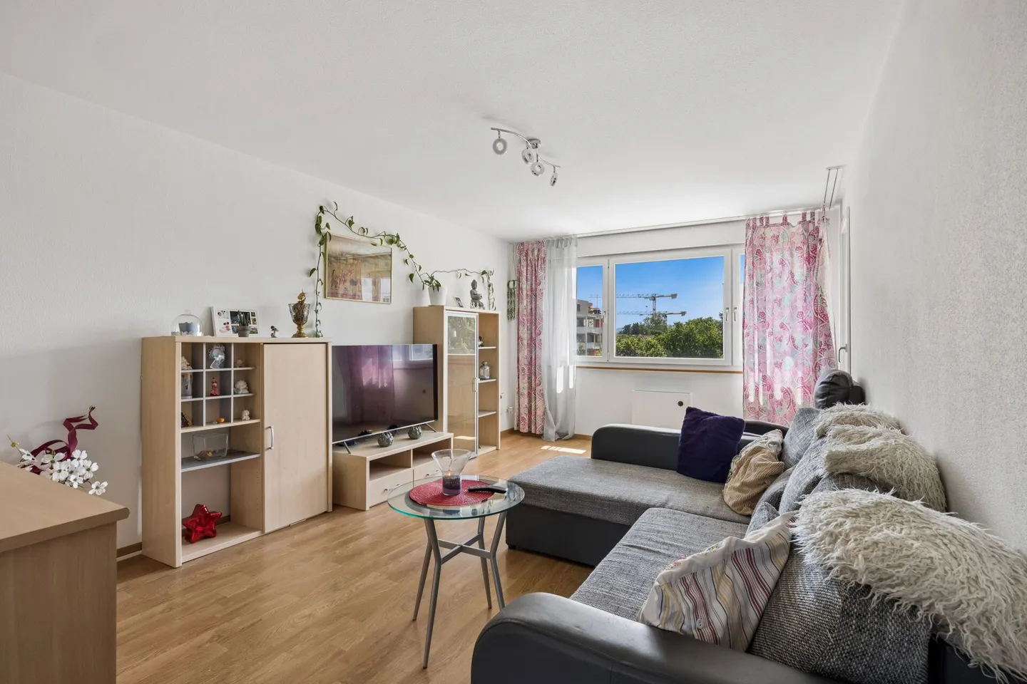 Charmante Wohnung in Oberentfelden - Foto 1 von 13