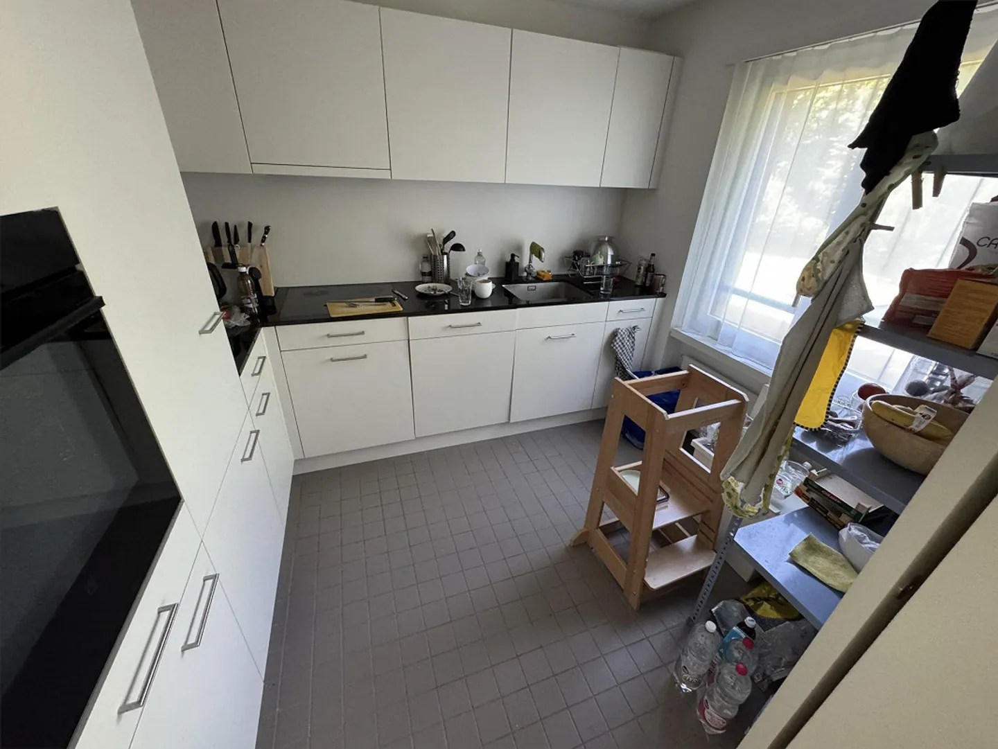 Spacious Family Apartment with Terrace in Prime Location - Photo 9 of 11