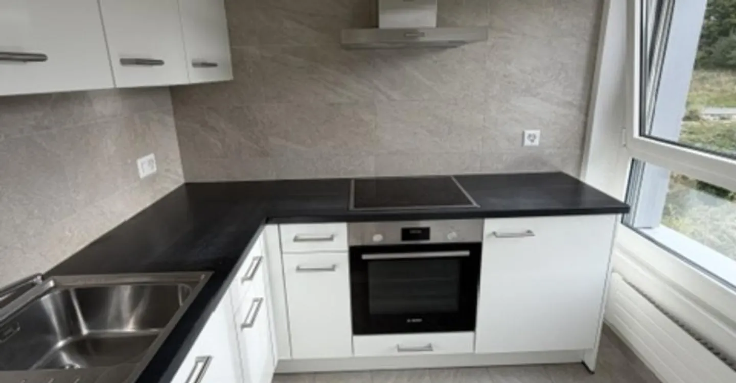 Wunderschöne und geräumige 2-Zimmer-Wohnung, renoviert - Foto 2 von 7