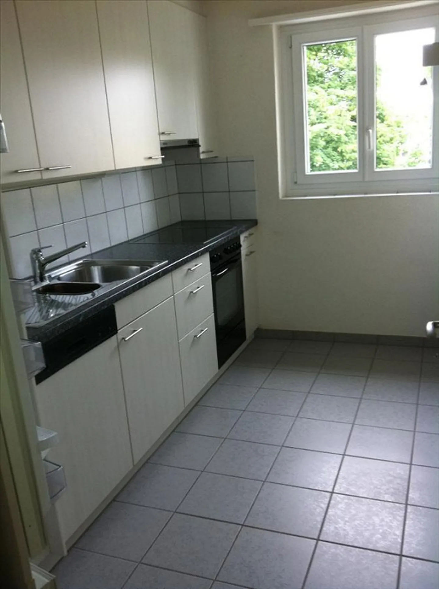 Charming Apartment in Effretikon - Photo 3 of 6
