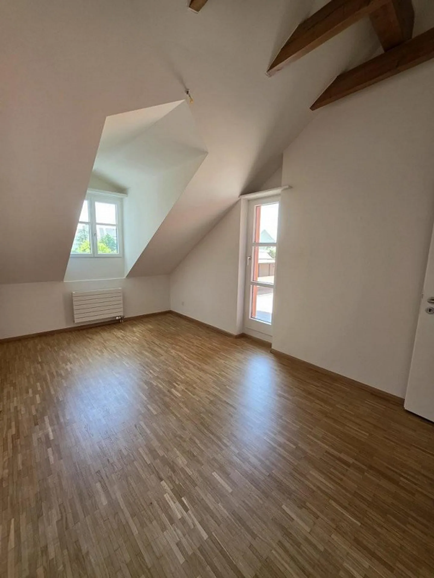 Stylish living over two floors near the fair - Photo 10 of 11
