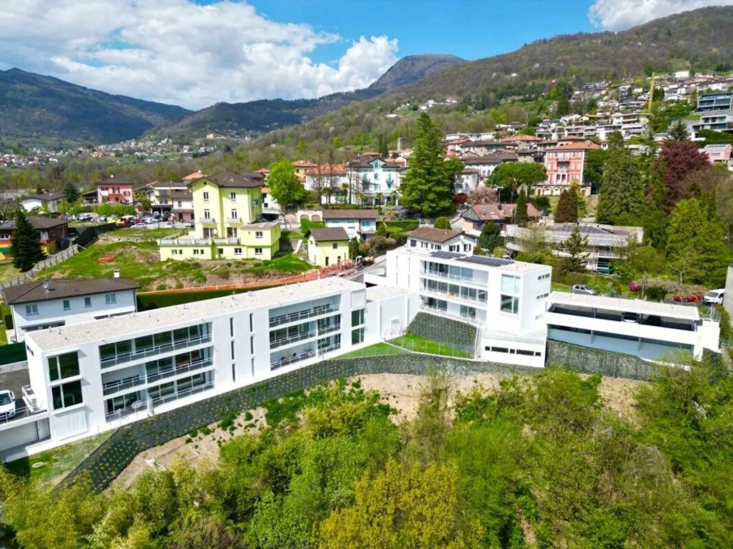 Wohnung mit Terrasse und herrlichem Blick auf Lugano und die Berge - Foto 8 von 8