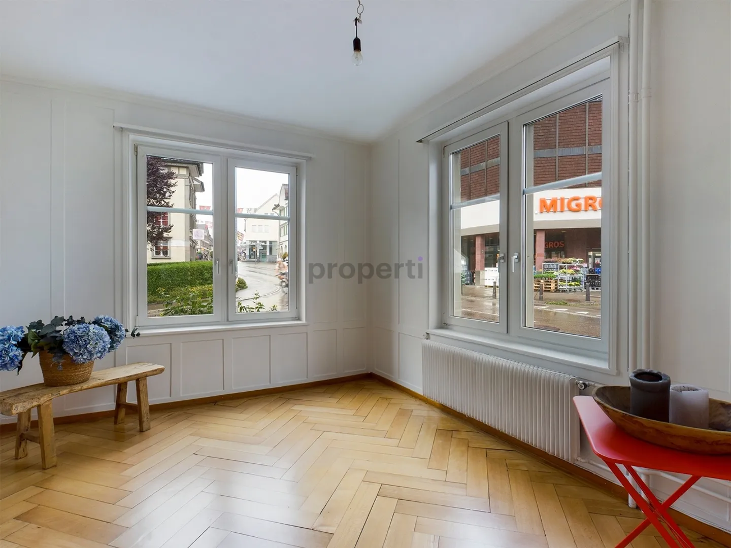 Appartement central et moderne de 4,5 pièces à Degersheim - Photo 1 sur 8