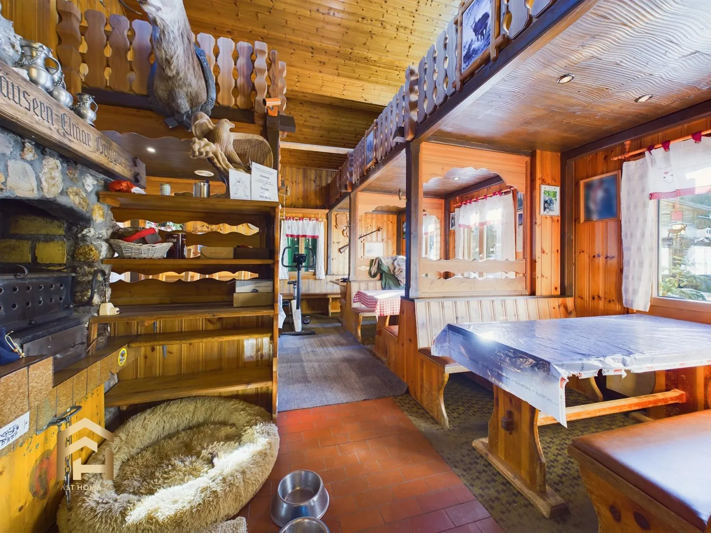 Ristorante di montagna unico con vista mozzafiato a Grächen - Foto 2 di 13