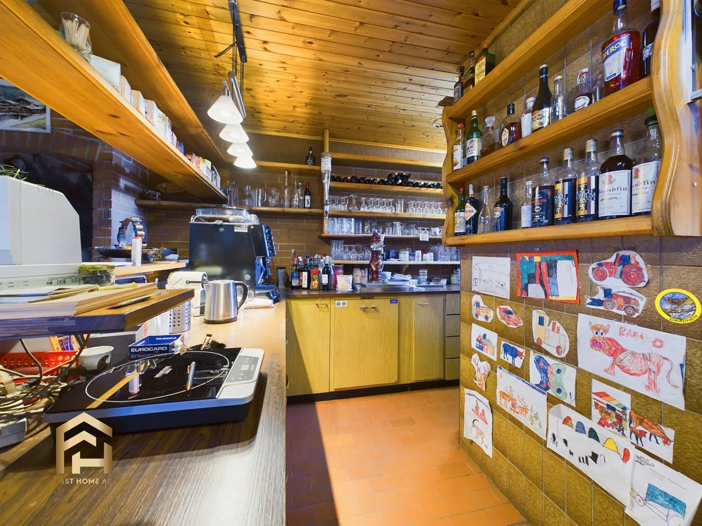 Ristorante di montagna unico con vista mozzafiato a Grächen - Foto 3 di 13