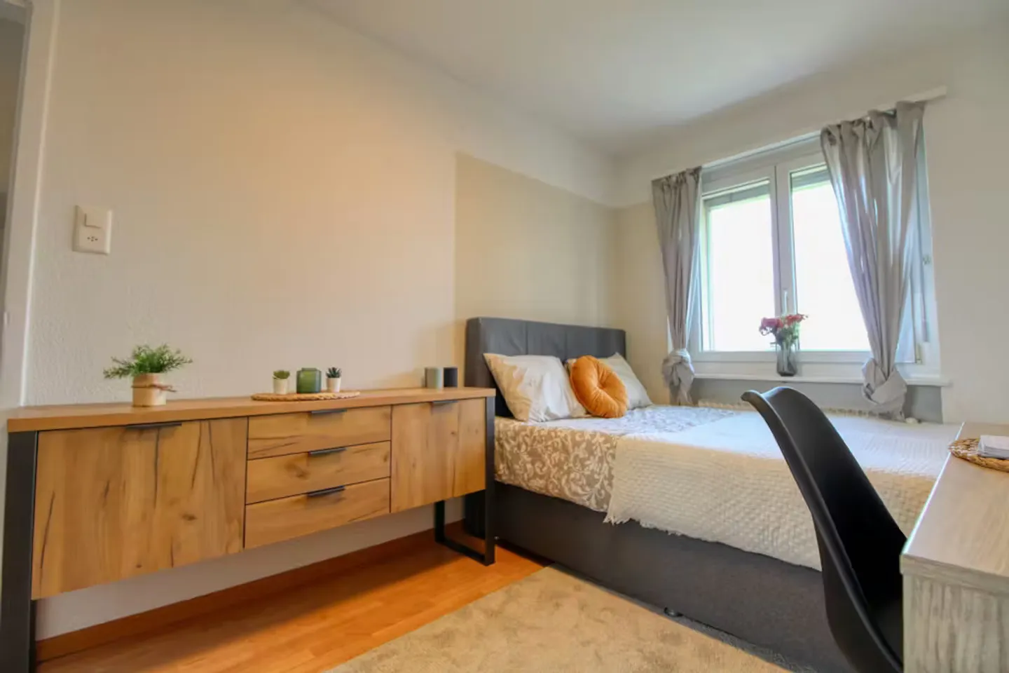 Charming Chalet Retreat - Photo 2 of 6