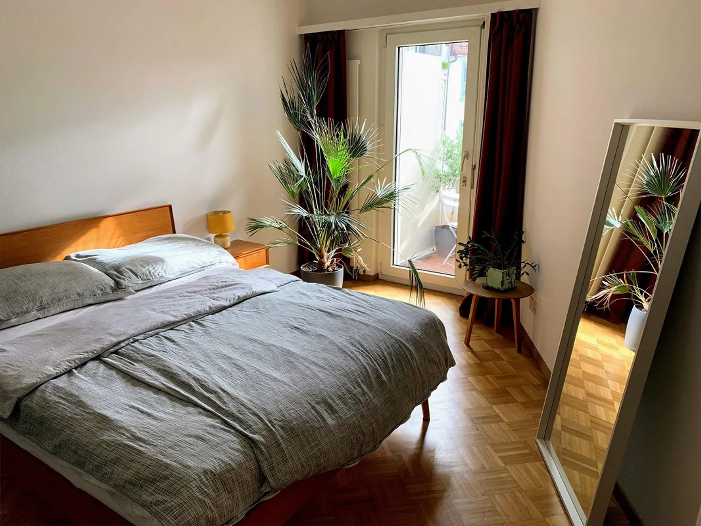 Furnished 2-Room Apartment with Central Location - Photo 4 of 7