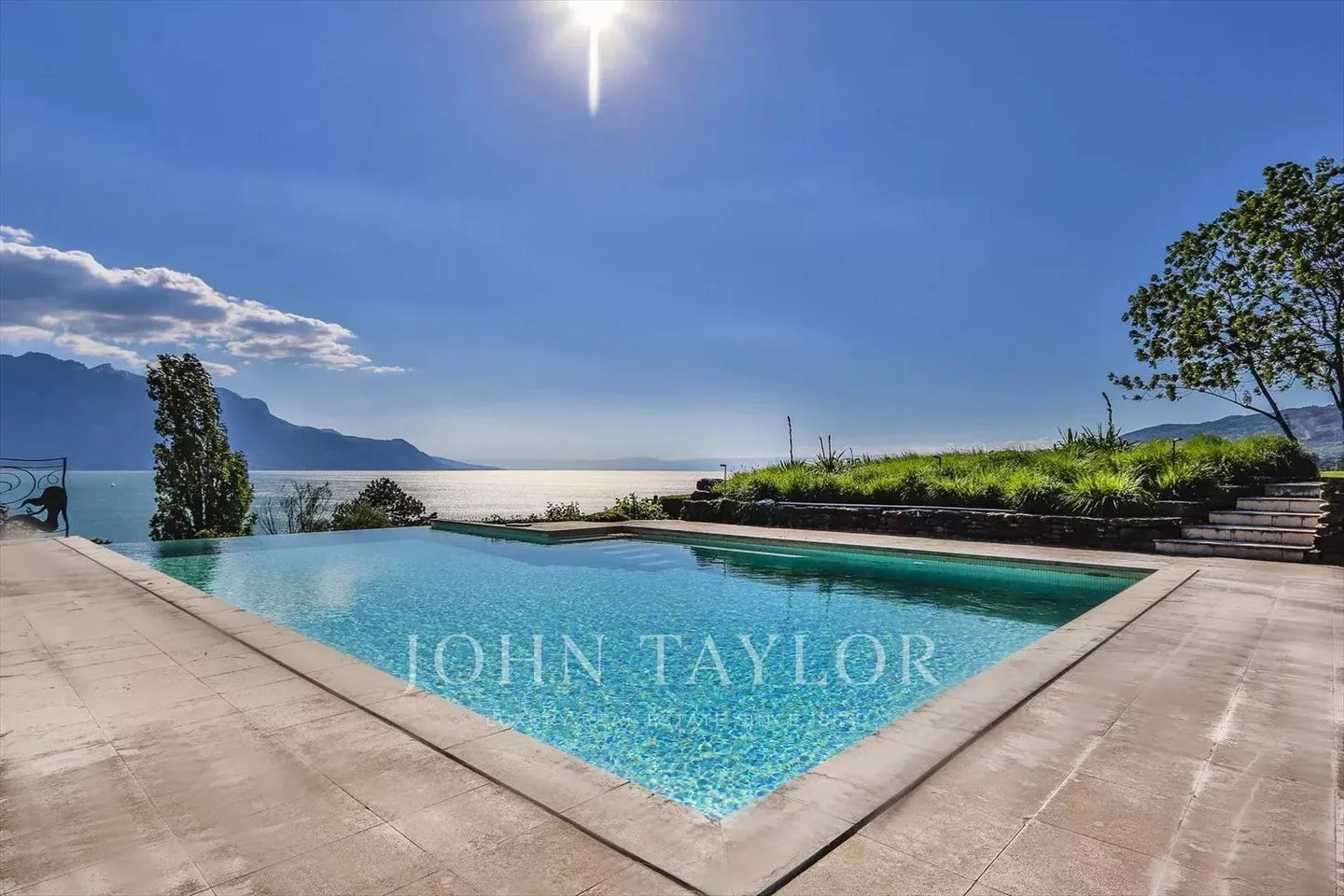 Property with exceptional lake view - Photo 9 of 9