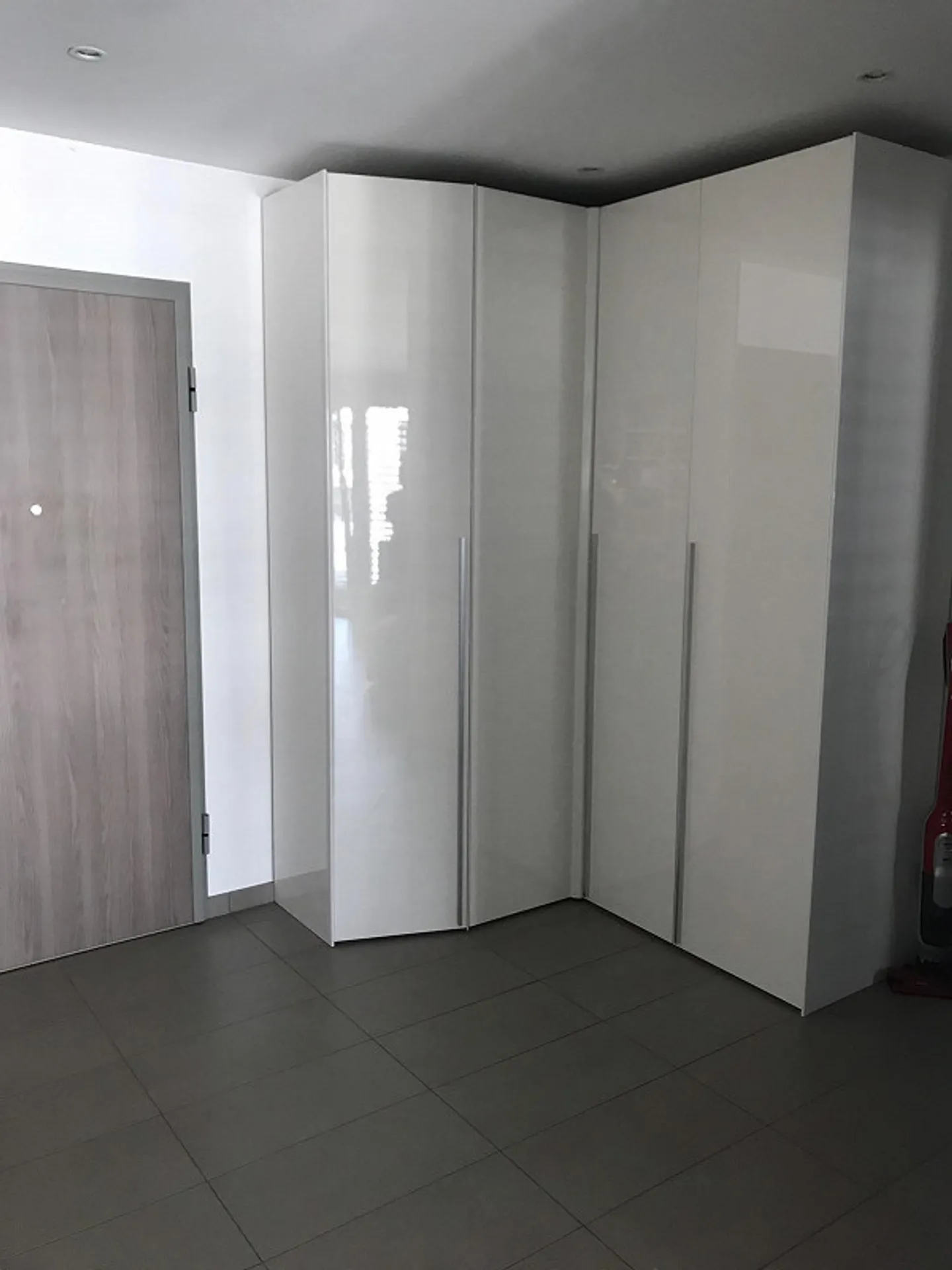 Spazioso appartamento 2.5 locali - Foto 2 di 8