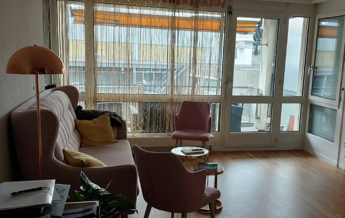 Bright 3-room apartment with balcony and beautiful view in Thun - Photo 2 of 12