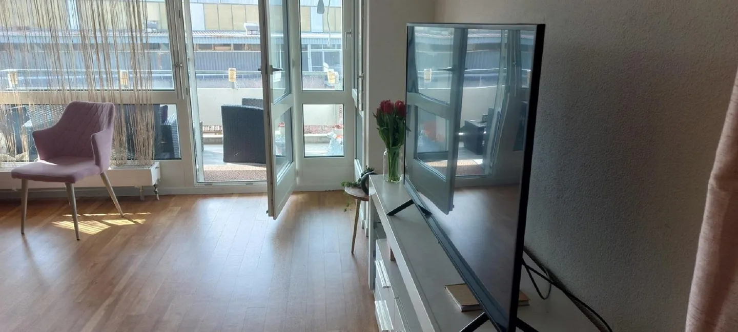 Bright 3-room apartment with balcony and beautiful view in Thun - Photo 12 of 12