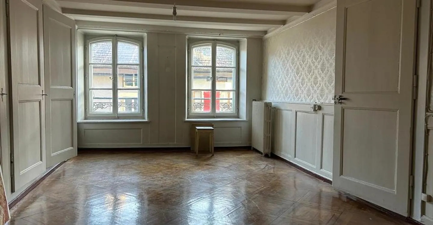 3-stöckiges Haus plus Dachboden mit sehr schönen Gärten. - Foto 5 von 5