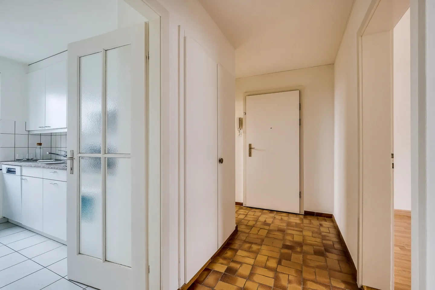 Gemütliche Wohnung mit Balkon - Foto 2 von 8