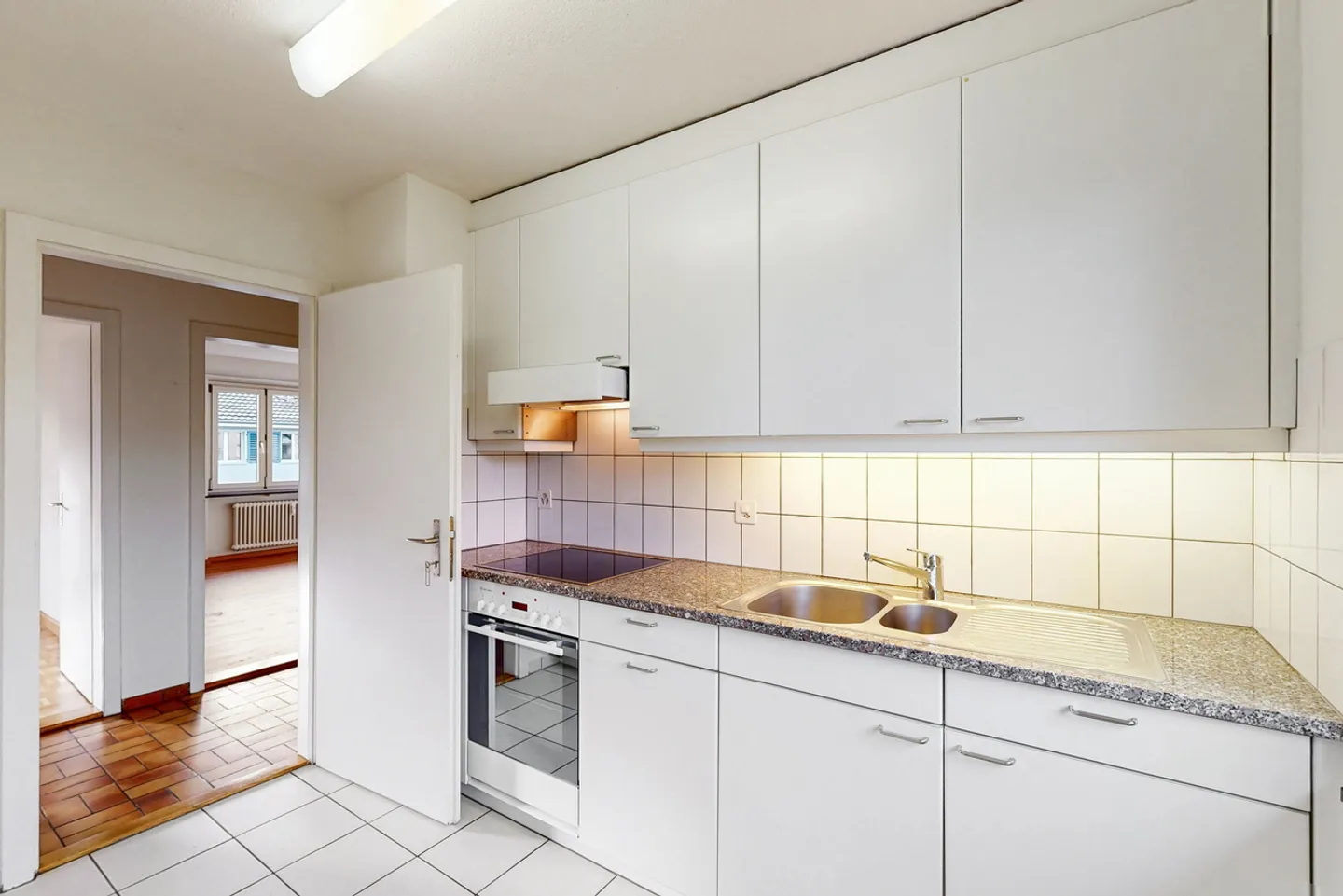 Gemütliche Wohnung mit Balkon - Foto 3 von 8