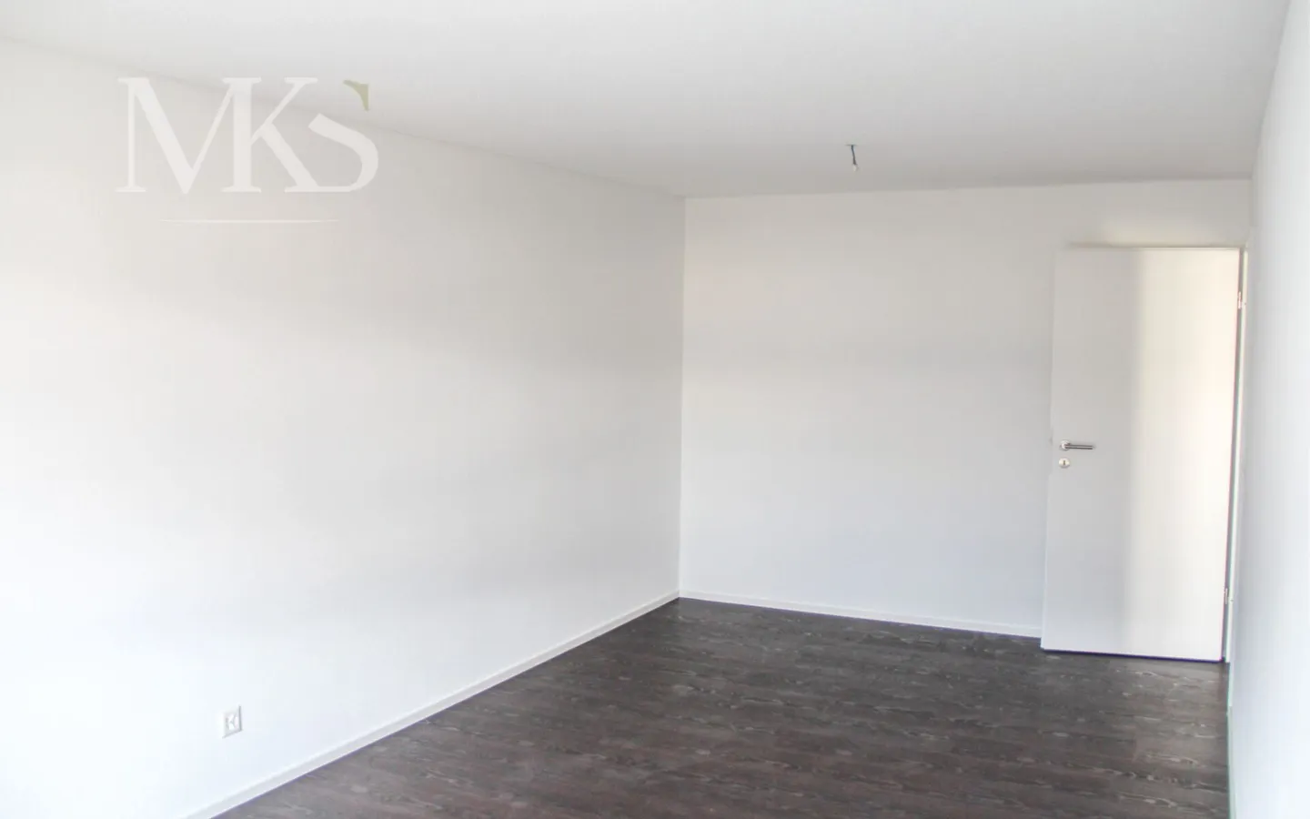 Modern Apartment with Large Terrace - Photo 6 of 12