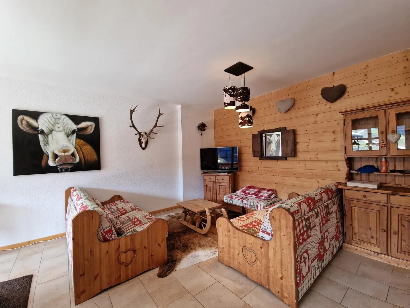 Magnificent Ski-in/Ski-out Apartment in the Heart of Les Crosets, Portes du Soleil - Photo 11 of 19
