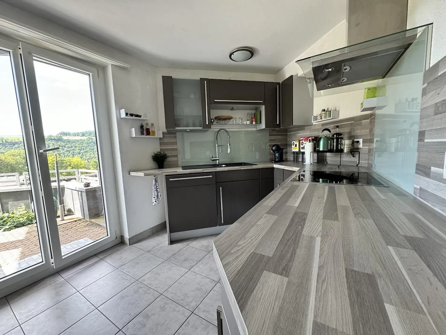 6 1⁄2 EFH Located in the Green with Unobstructed View - Photo 7 of 17