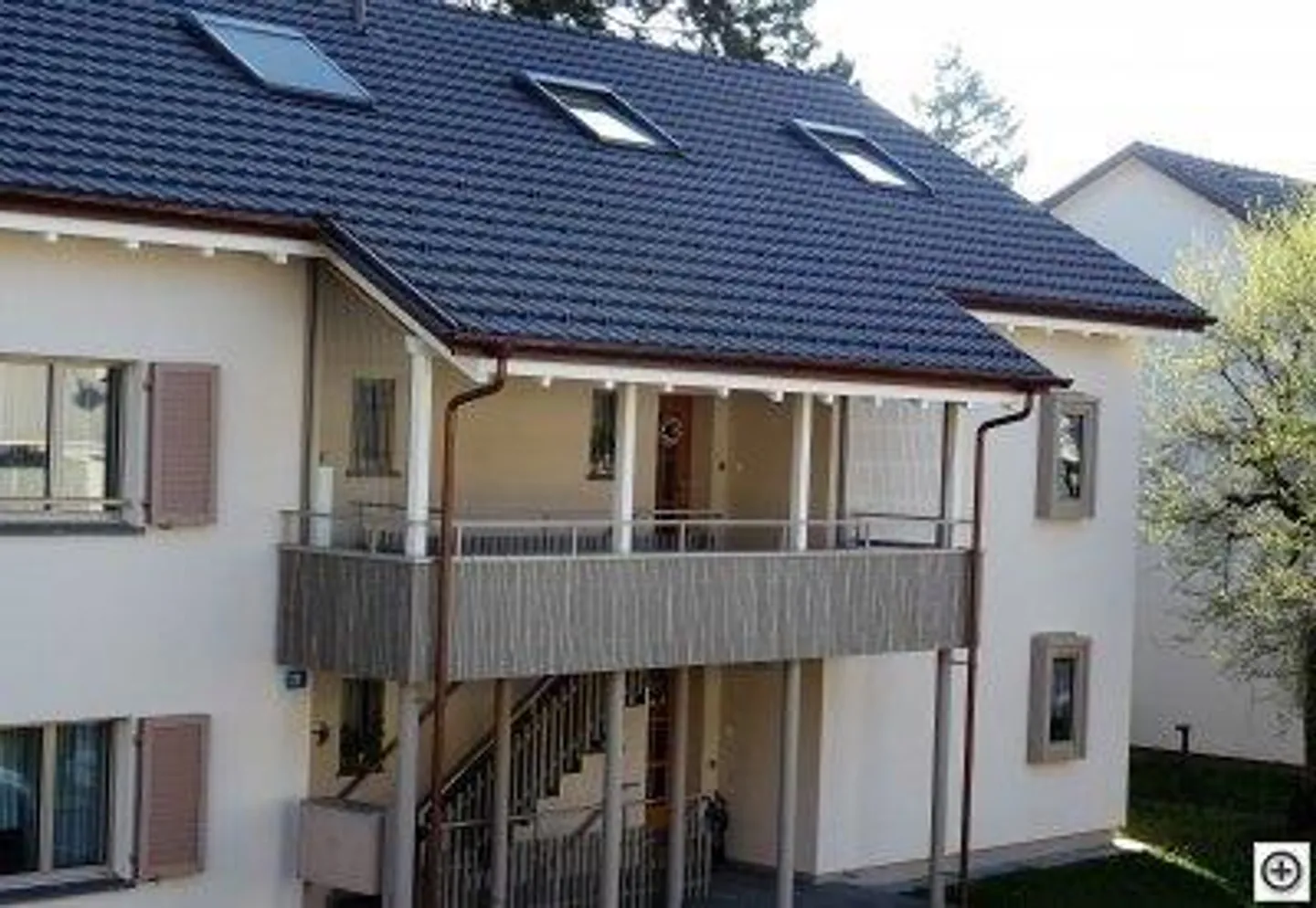 4-room apartment with private garden seating area (cooperative) - Photo 2 of 16