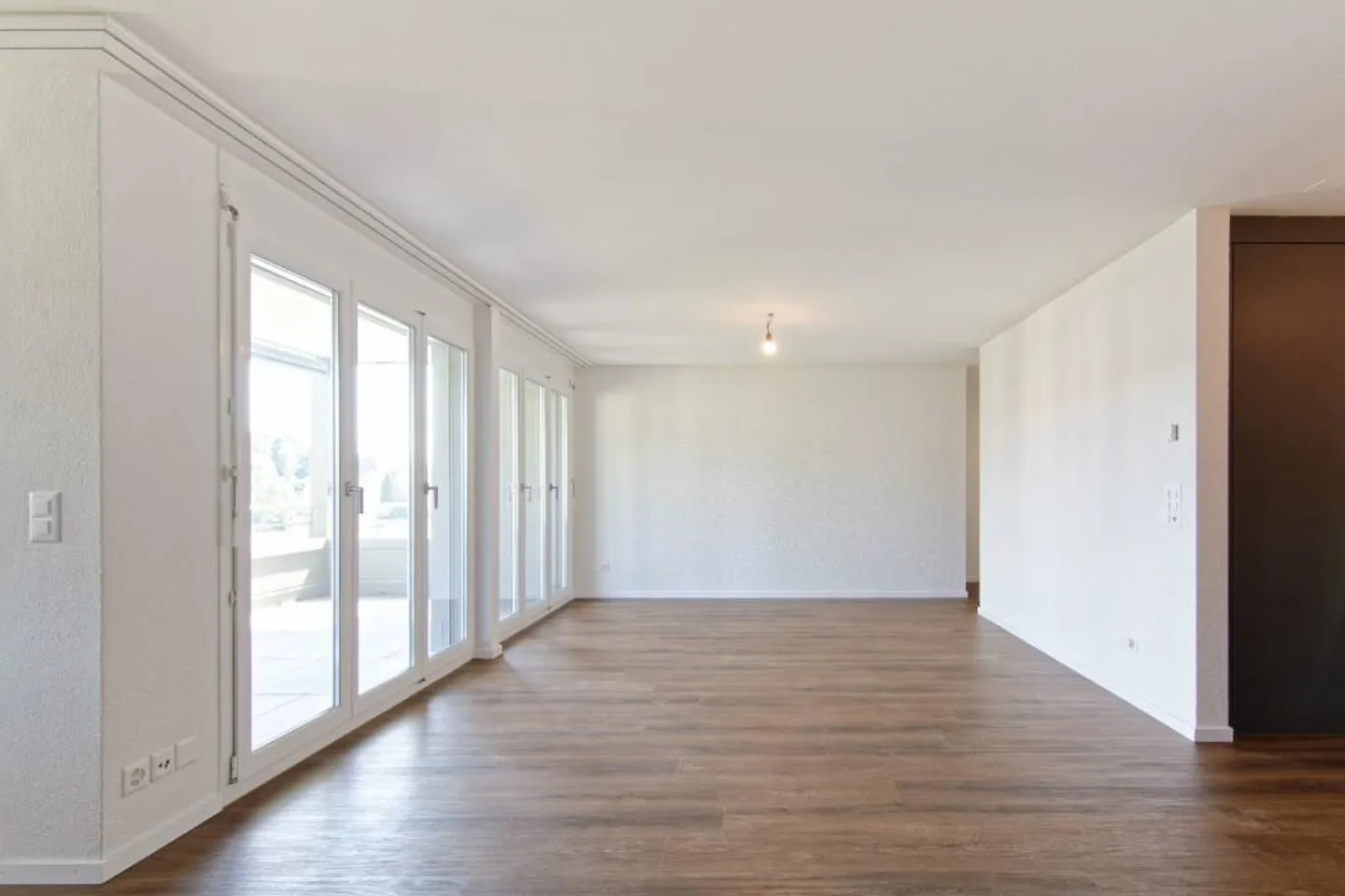 Appartement spacieux de 5,5 pièces à Wil - Photo 5 sur 12