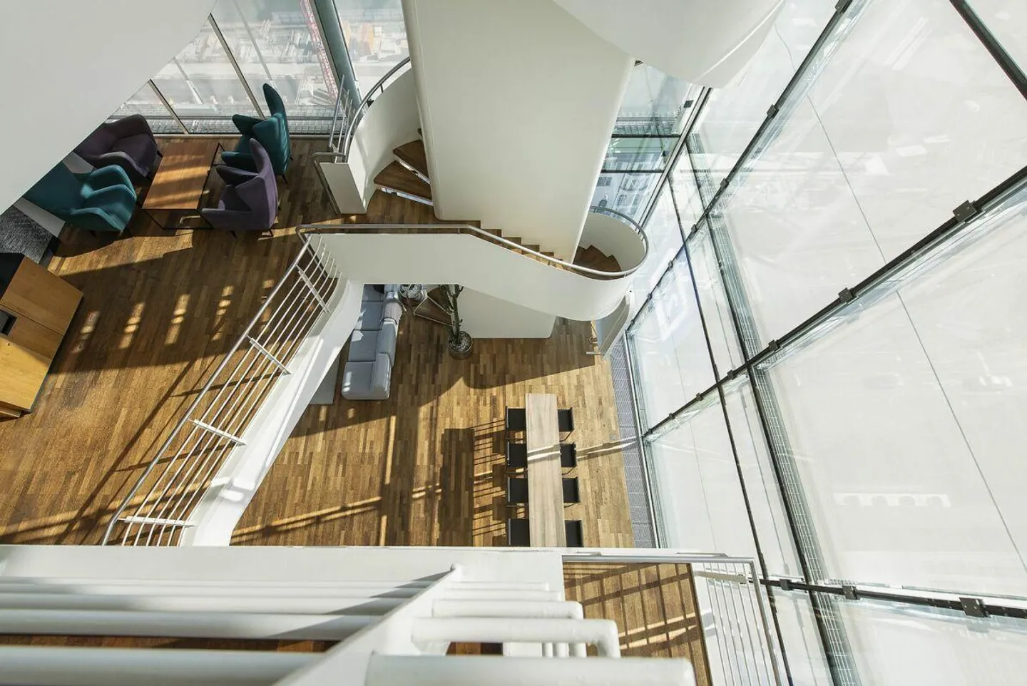 Tour de bureaux TOP FLOORS - espaces de bureaux exclusifs au-dessus de Zurich - Photo 7 sur 14