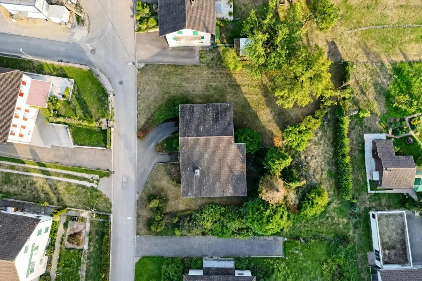 1,507 m2 of building land in a sunny location with a renovatable single-family home - Photo 17 of 20