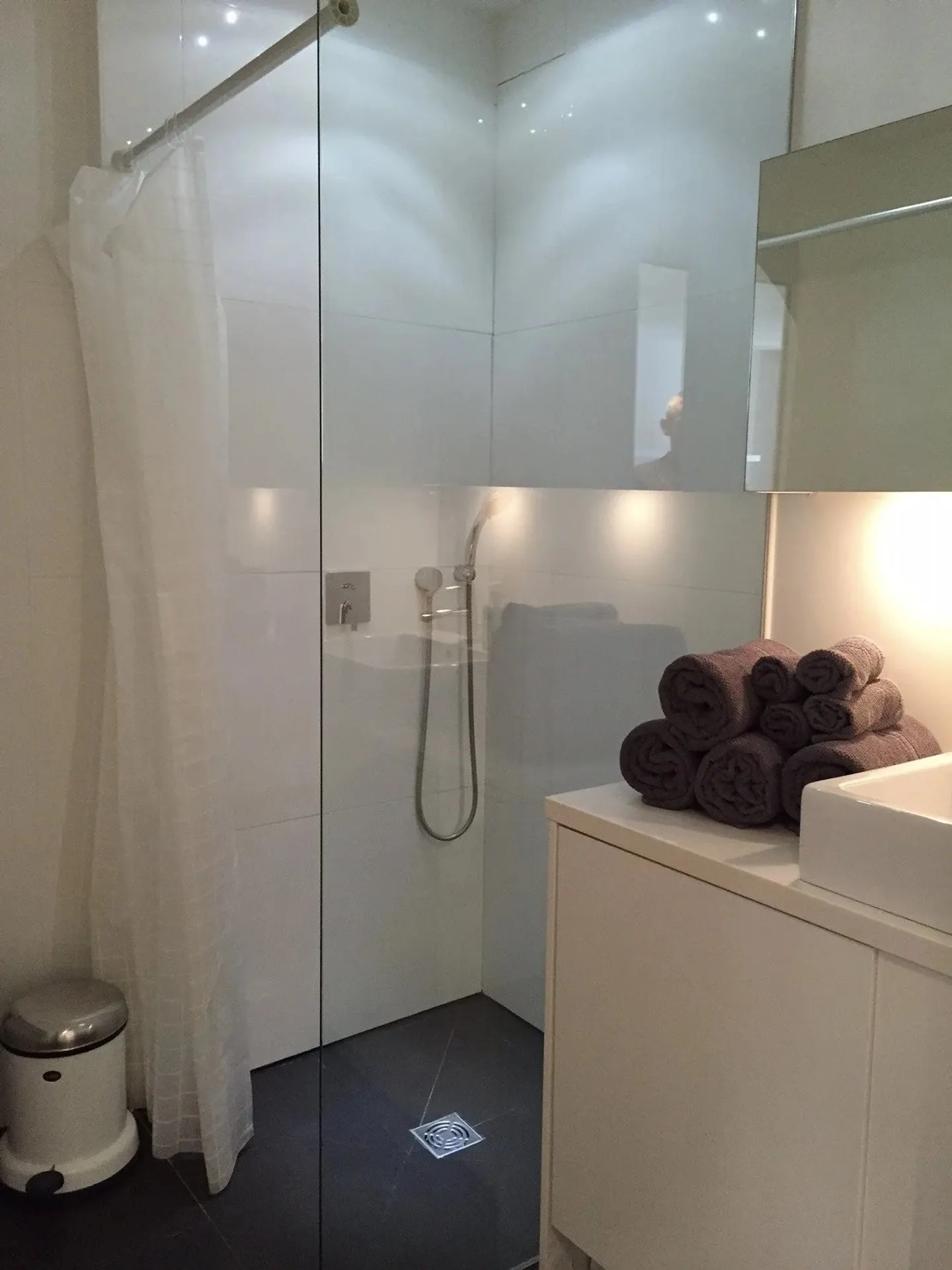 Renovierte und möblierte Wohnung mit Service - Foto 9 von 10