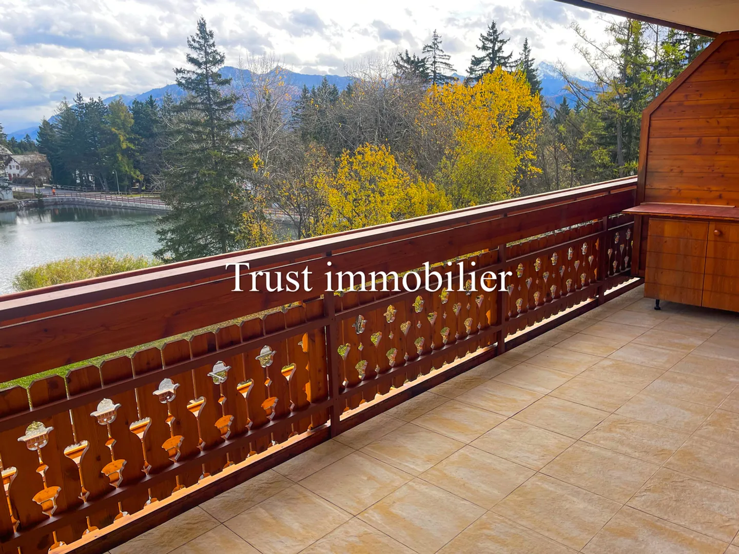 5003. Appartamento doppio al piano terra nel centro di Crans - Foto 5 di 14