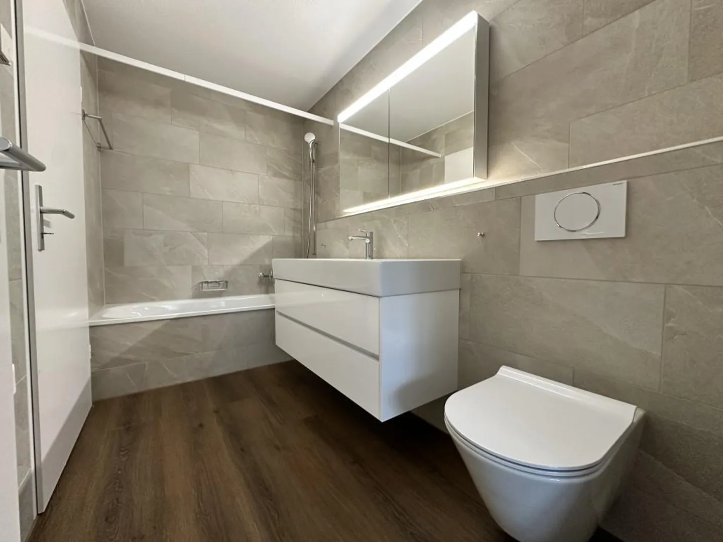 Appartement spacieux de 5,5 pièces à Wil - Photo 12 sur 12