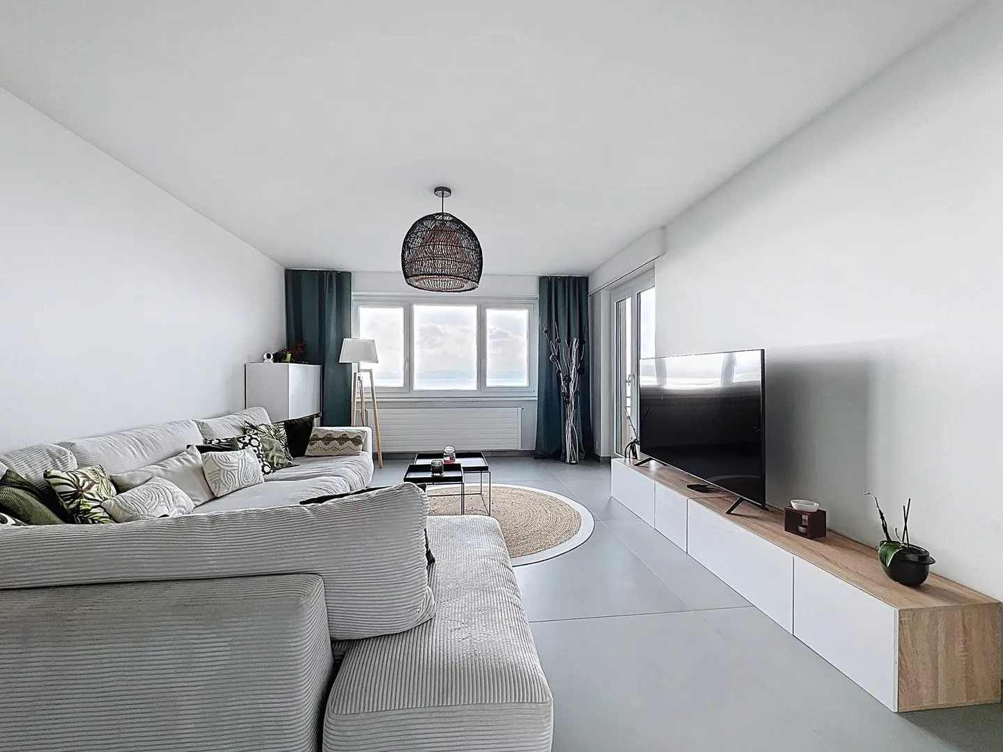 Appartamento straordinario a Neuchâtel - 4,5 stanze - Vista panoramica sul lago e le Alpi - Foto 1 di 11