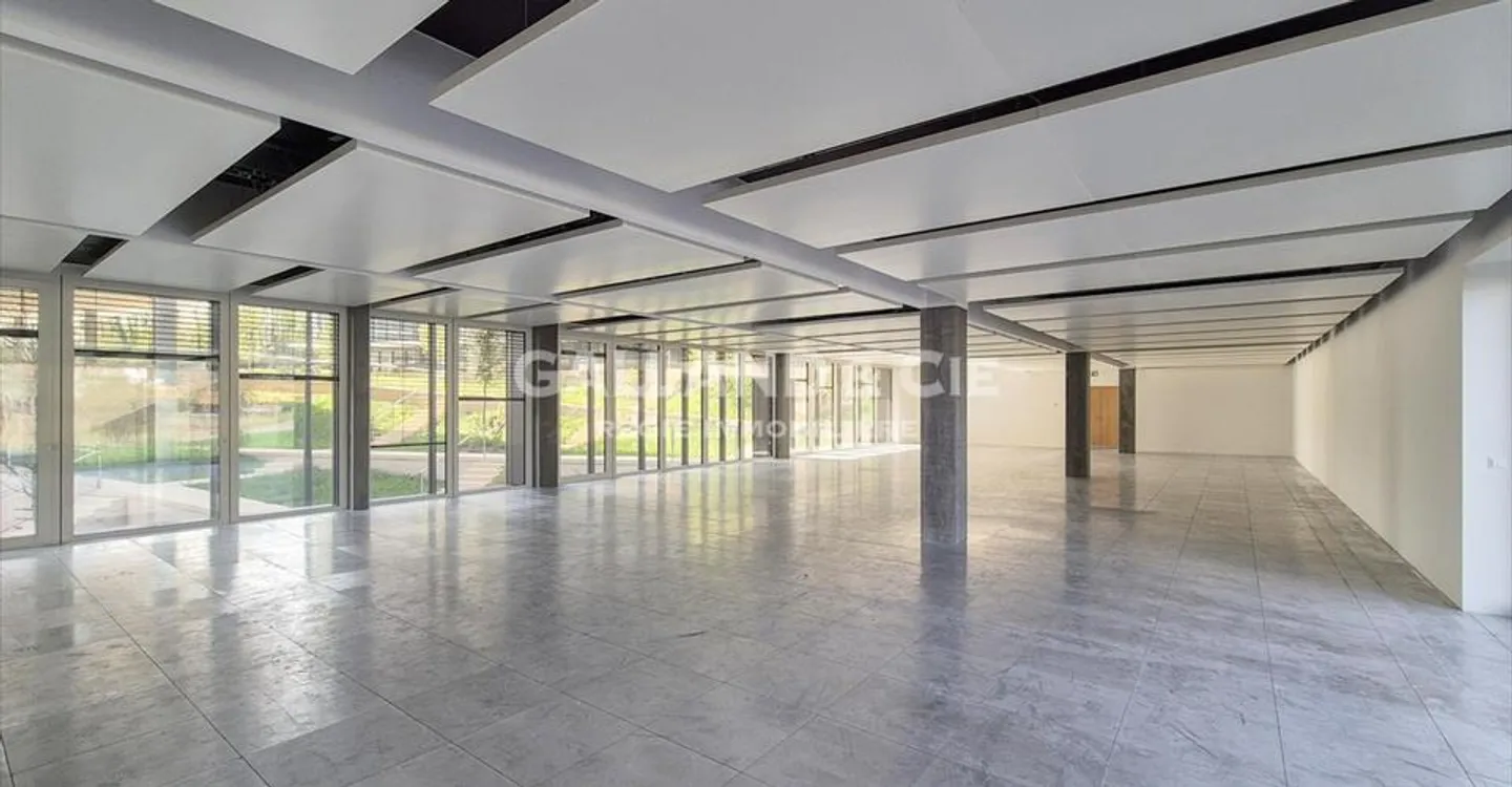 Bureau à louer - Photo 2 sur 4