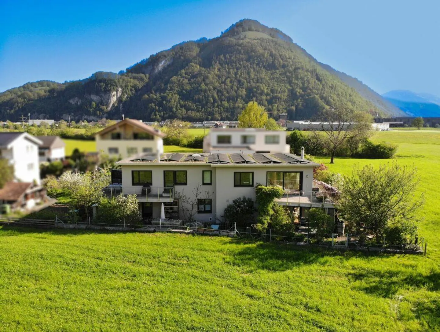 Two-family house with a view of the greenery - Photo 1 of 13