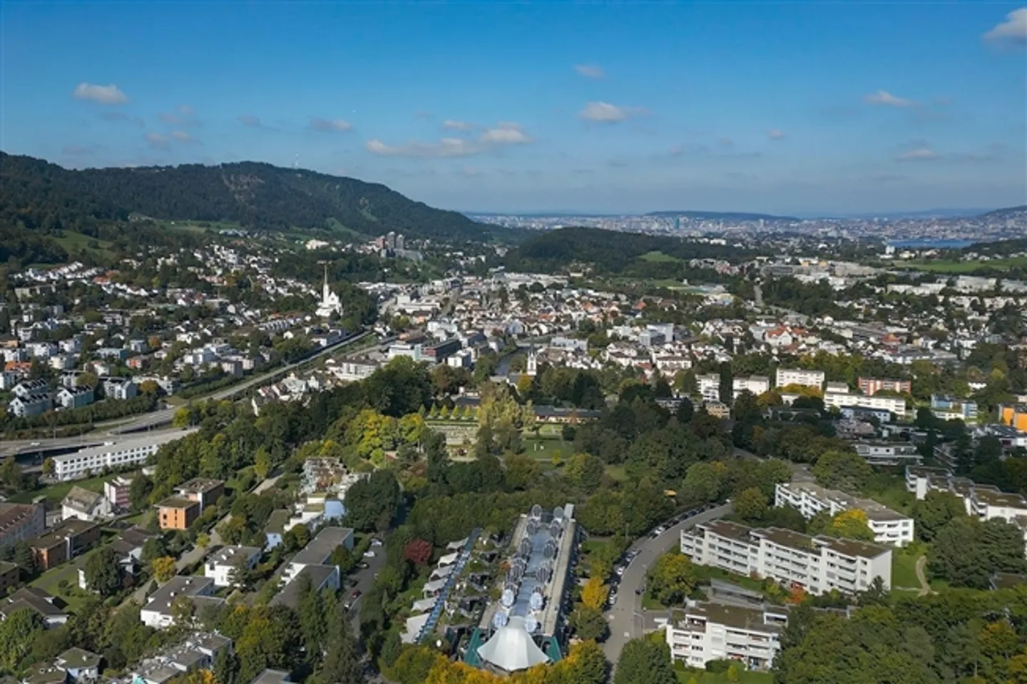 Large, modern 6.5 room apartment - limited rental 12 - 24 months - Photo 13 of 13