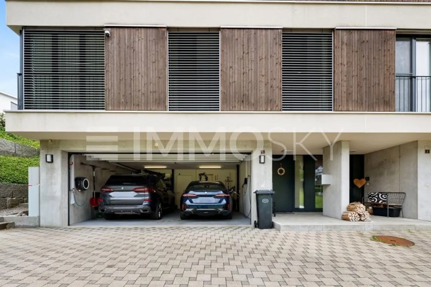 Modernes Doppelhaus mit Garten - Foto 7 von 8