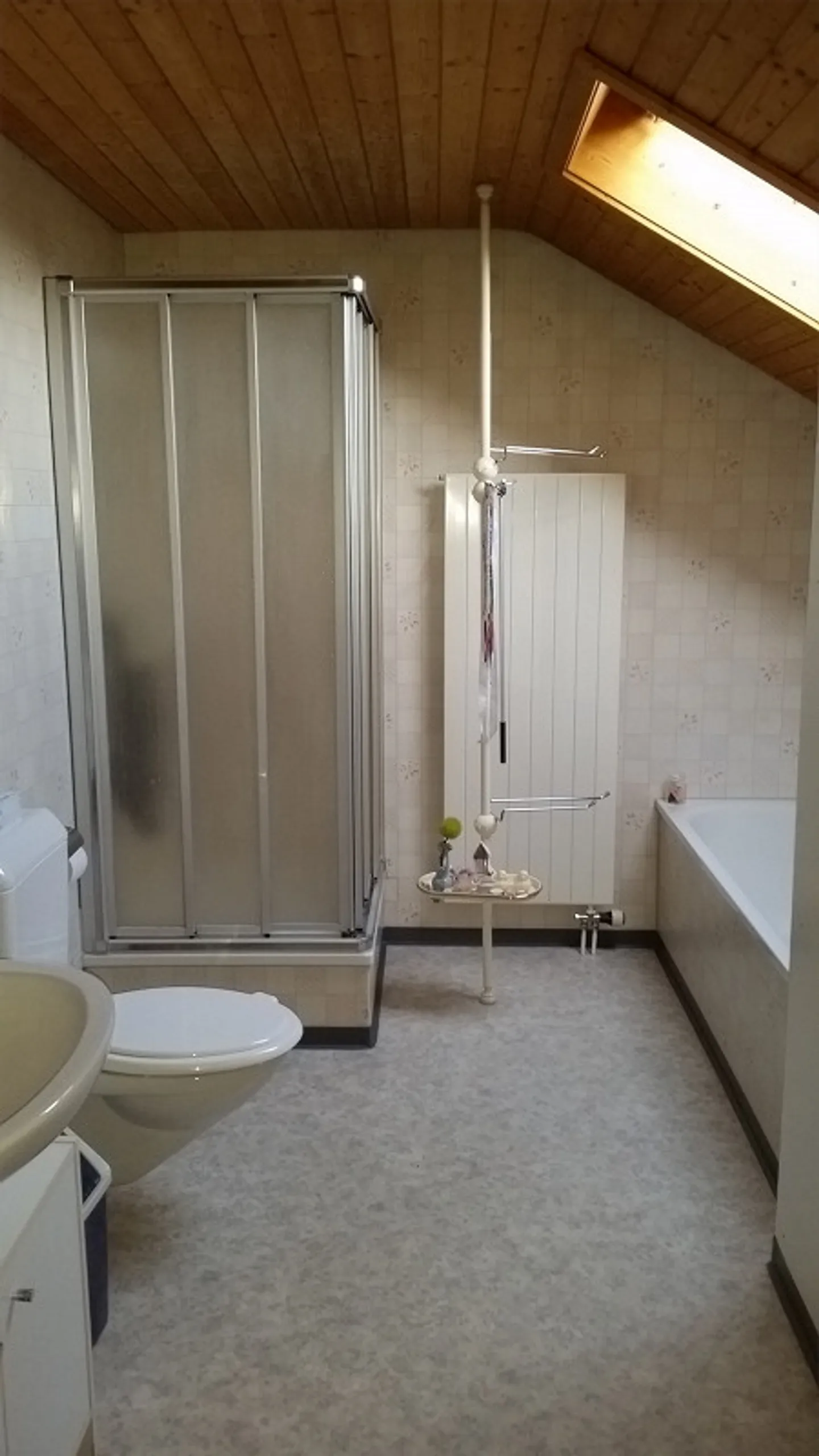 Spacious 4 1/2-room apartment in the green - Photo 14 of 19