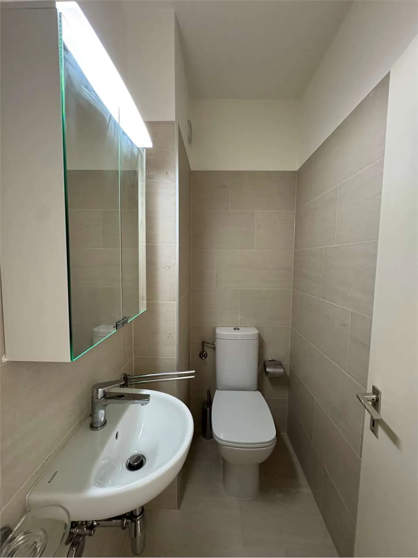 Spacious and bright 4.5-room apartment in Viganello in the plain - Photo 8 of 8