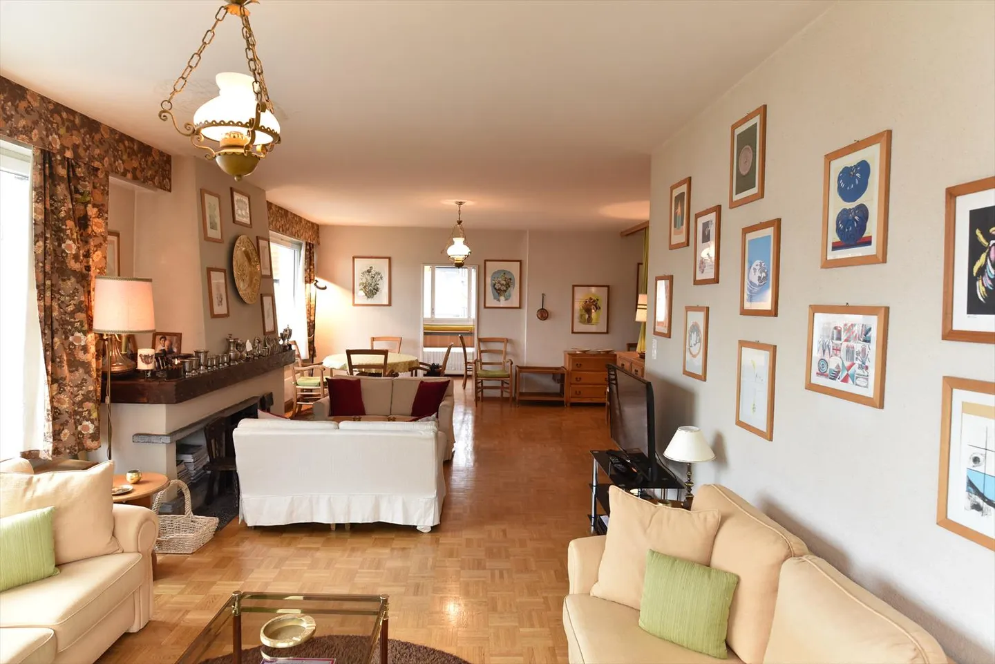 Magnificent 5.5-room apartment in Crans-Montana - Photo 5 of 22
