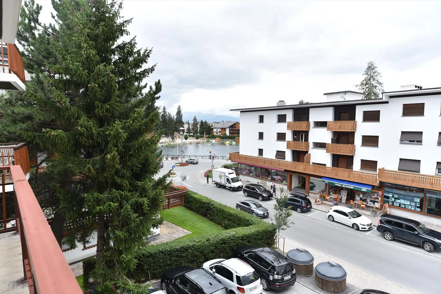 Magnificent 5.5-room apartment in Crans-Montana - Photo 16 of 22