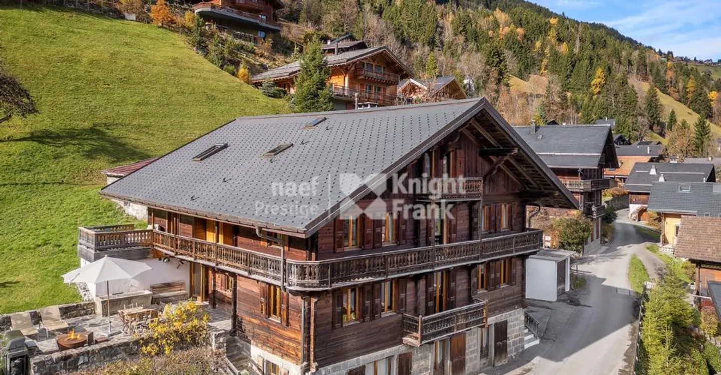 Exceptional 12.5-room chalet for sale in Champéry. - Photo 2 of 13