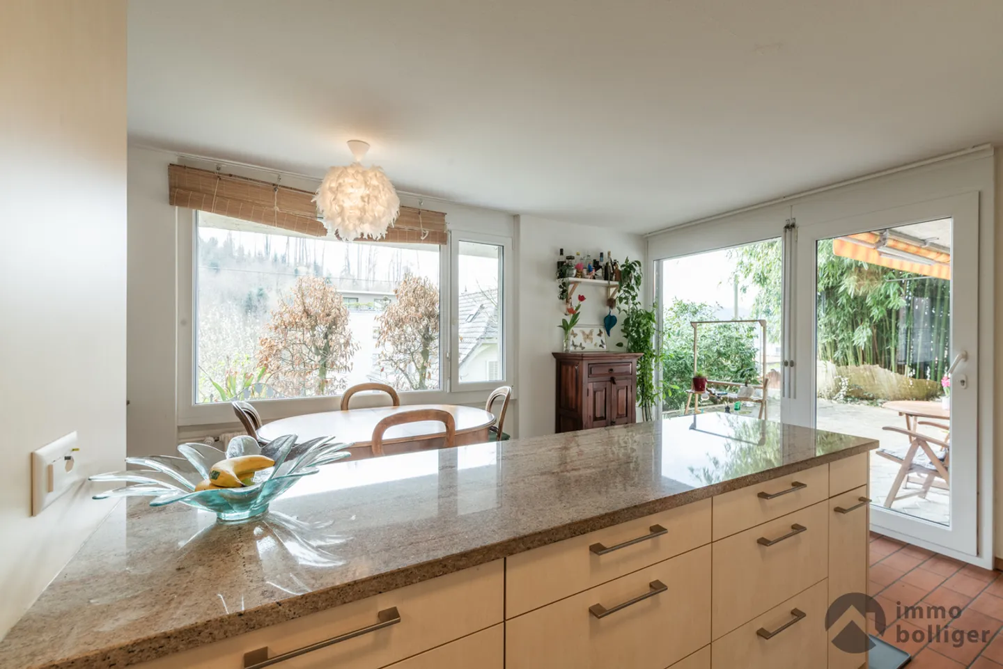 Nature-oriented in Zofingen - Two-family house with attic potential - Photo 2 of 18