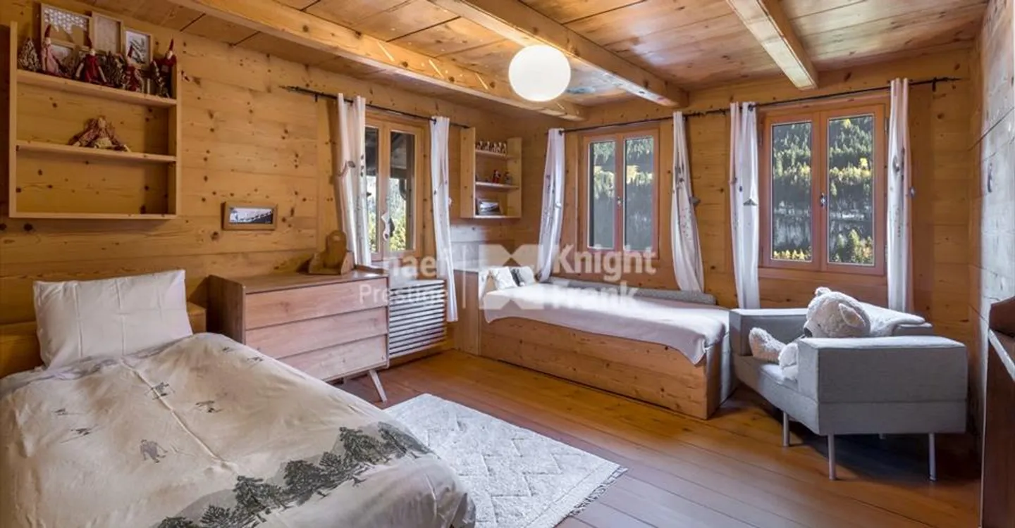 Exceptional 12.5-room chalet for sale in Champéry. - Photo 9 of 13