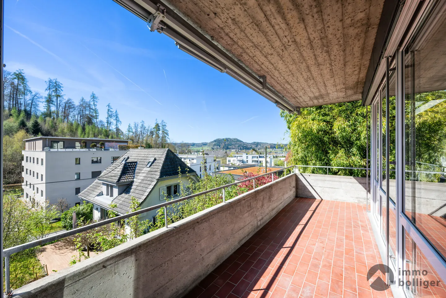 Nature-oriented in Zofingen - Two-family house with attic potential - Photo 12 of 18