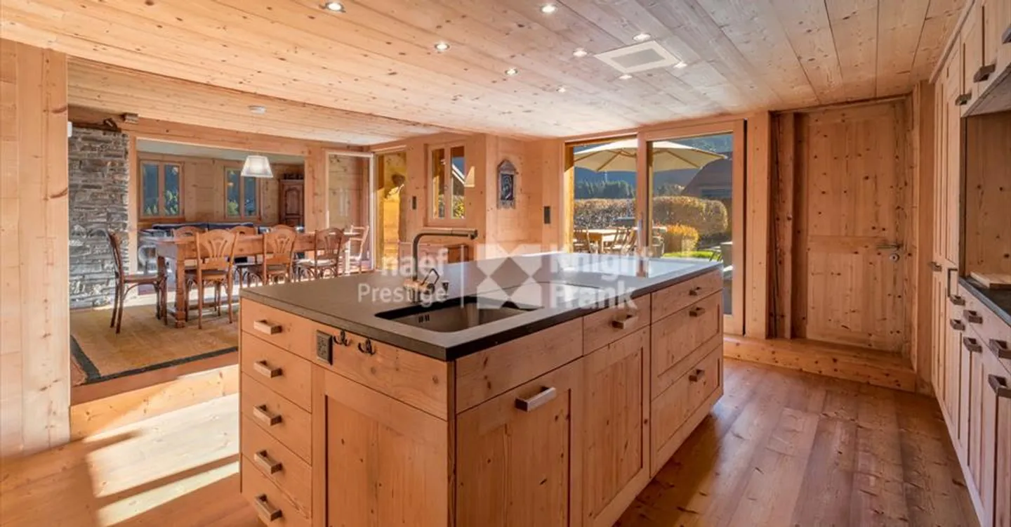 Exceptional 12.5-room chalet for sale in Champéry. - Photo 7 of 13