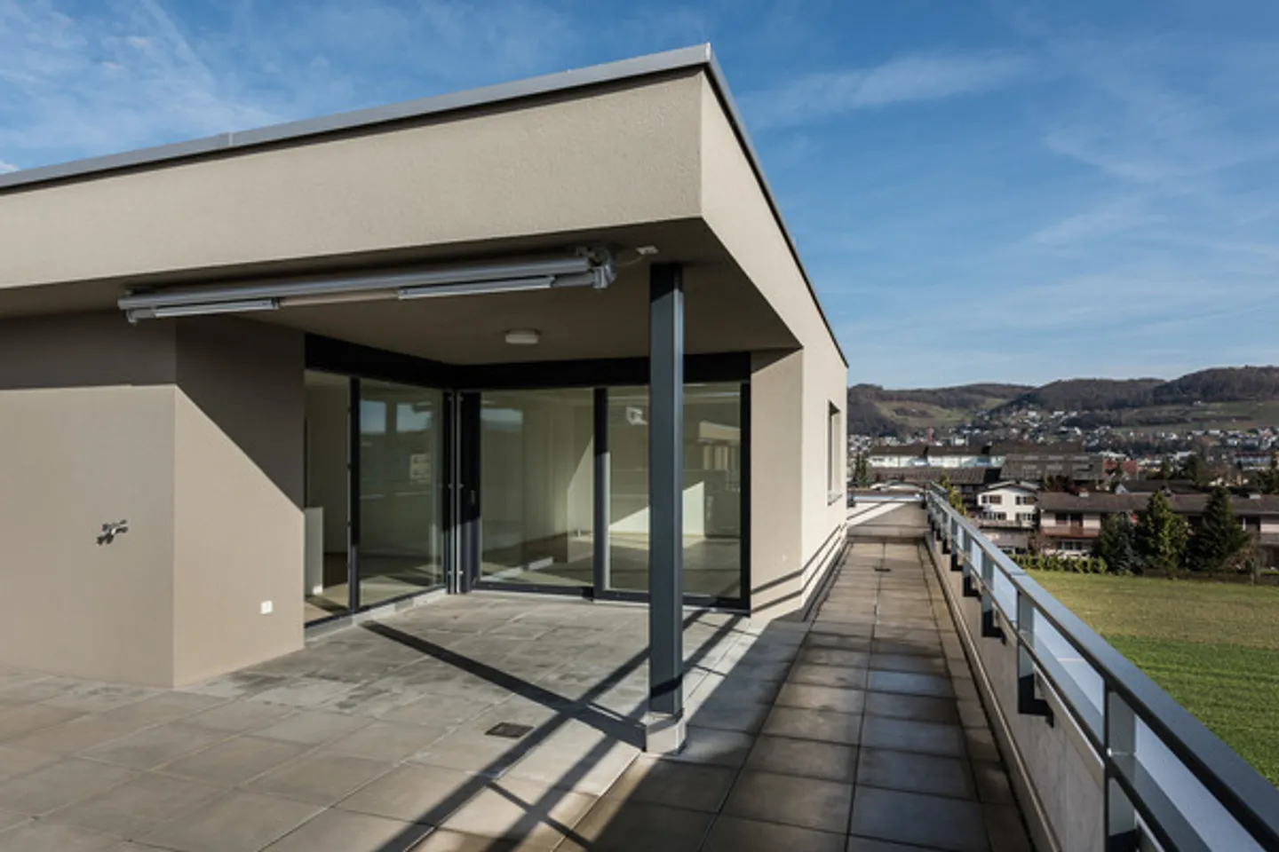 APPARTAMENTO PENTHOUSE LUSSUOSO - Foto 2 di 8