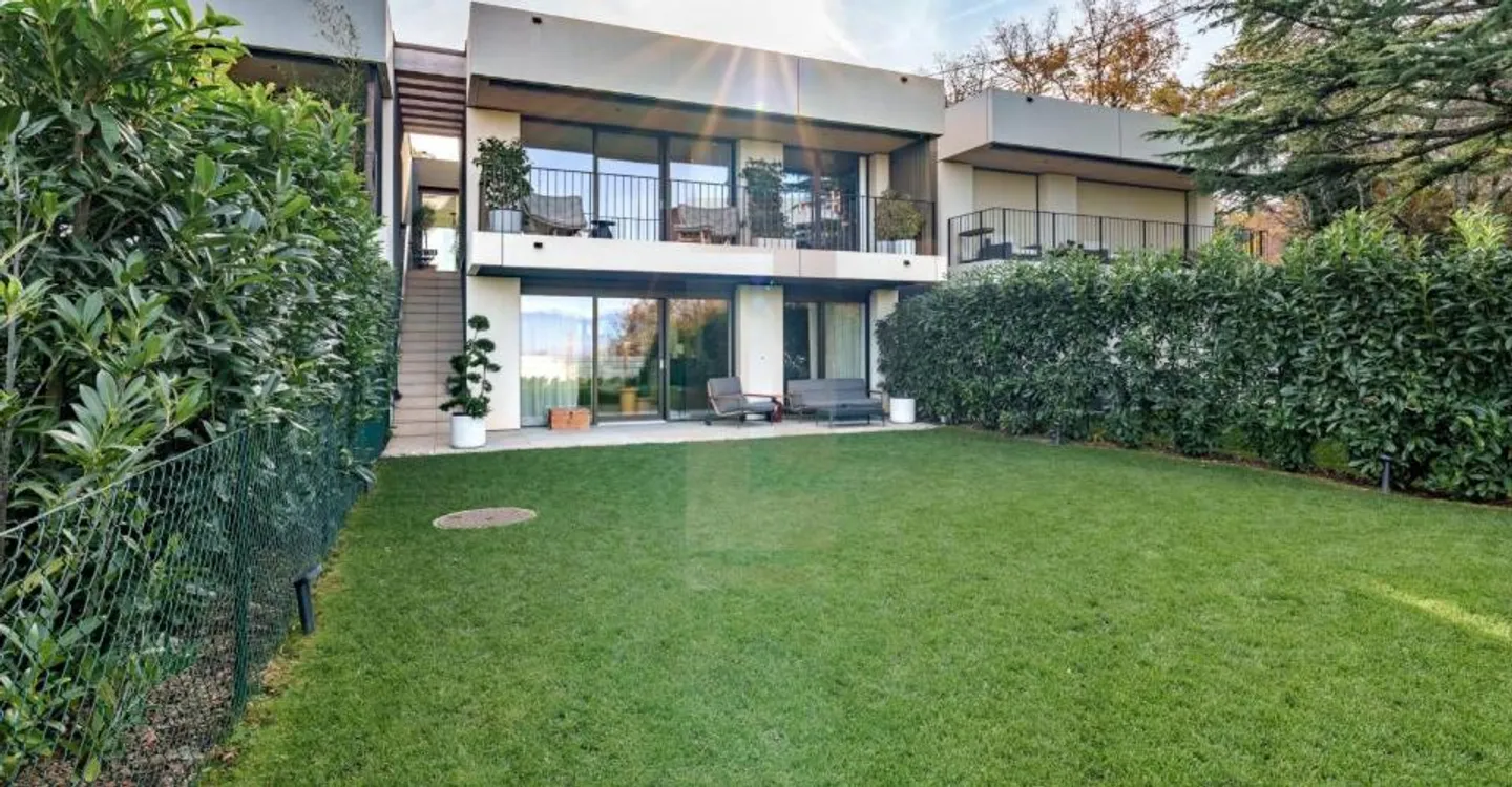 Exklusiv: Zeitgenössisches schlüsselfertiges Haus mit Seeblick - Foto 9 von 13