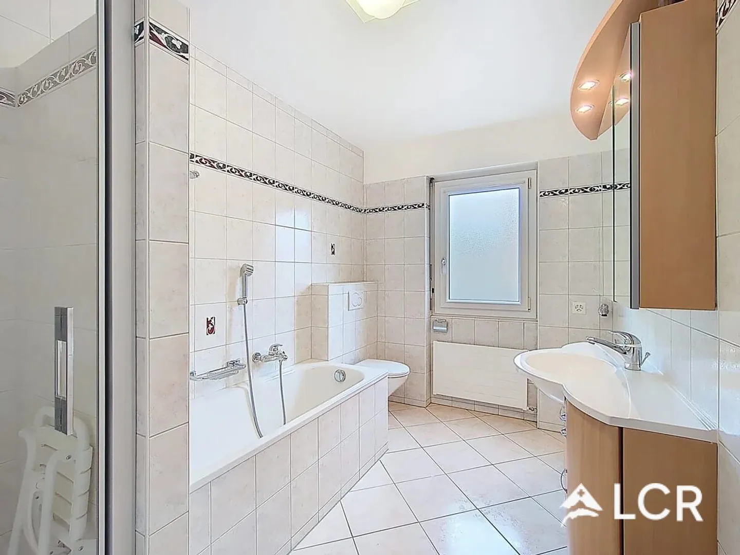 Bel appartement lumineux - Photo 4 sur 12
