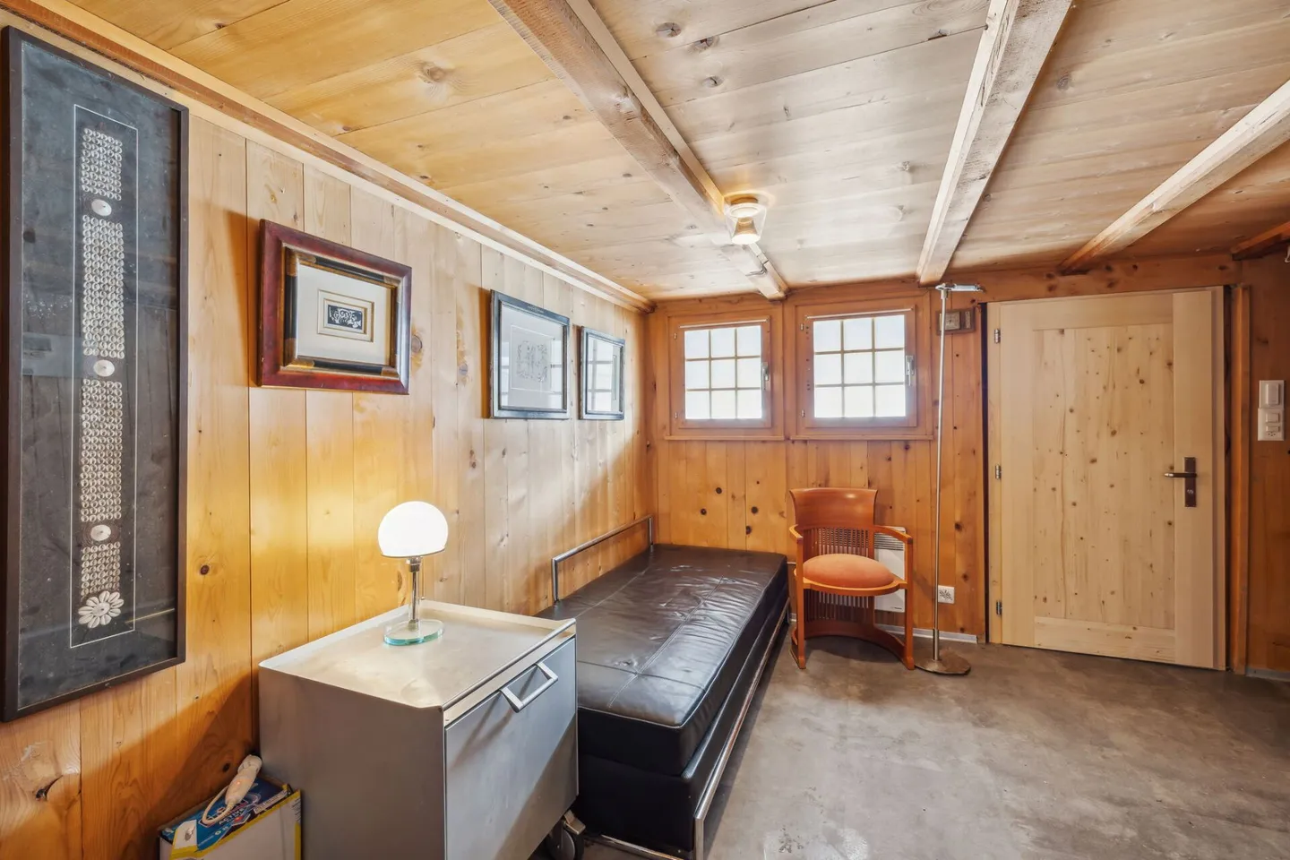 Authentic Walliser Spycher from 1919 with 3.5 rooms and separate apartment - Photo 10 of 17